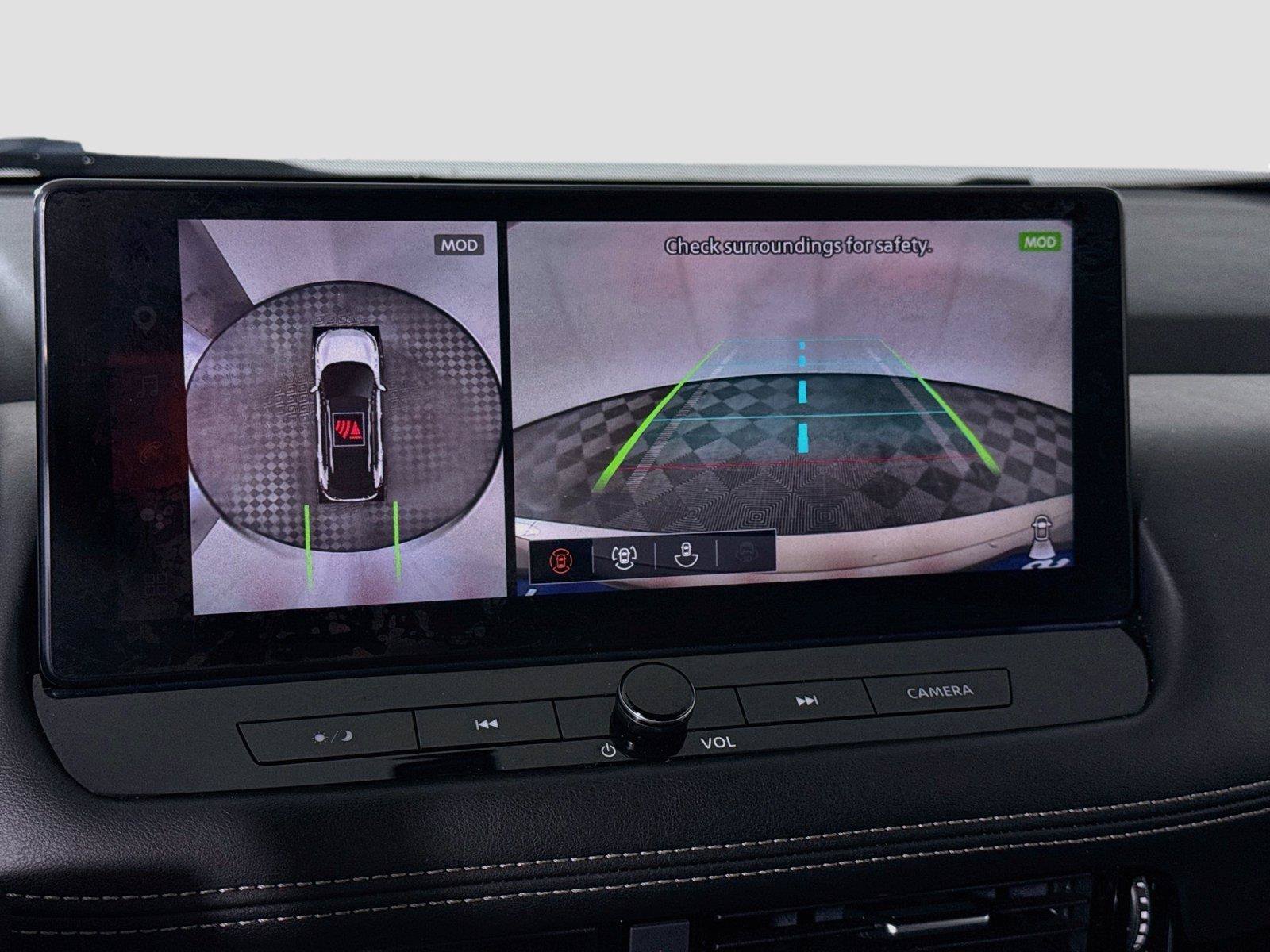 Used 2024 Nissan Rogue SL AWD/4WD image 9