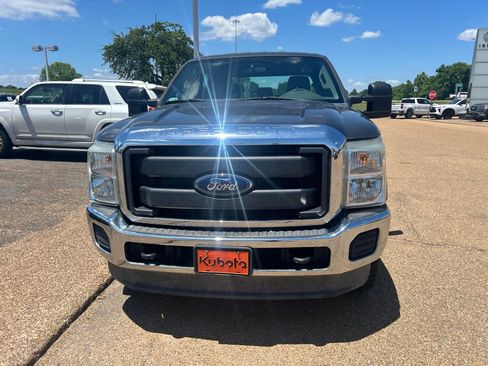 Used 2016 Ford F250 XL w/ XL Appearance Package AWD/4WD image 5