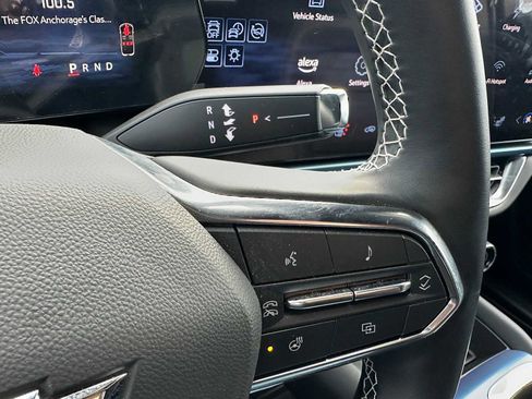 Used 2024 Chevrolet Equinox EV LT image 34