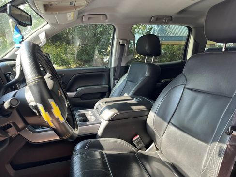 Used 2014 Chevrolet Silverado 1500 LTZ Z71 w/ LTZ Plus Package AWD/4WD image 11