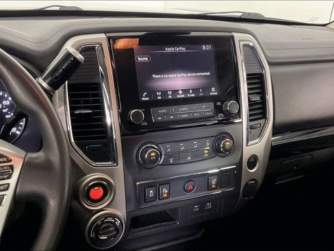 Used 2021 Nissan Titan SV AWD/4WD image 8