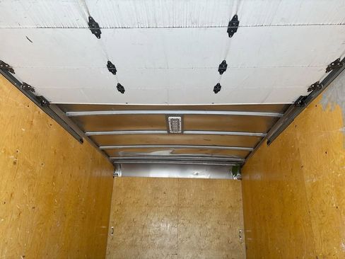 Used 2019 Mercedes-Benz Sprinter 170 image 14