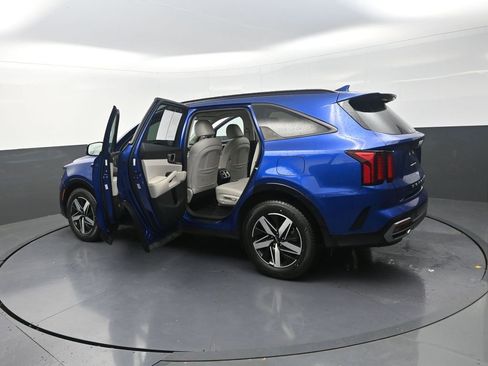 Used 2022 Kia Sorento S w/ Panoramic Sunroof Package image 34