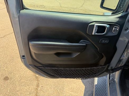 Used 2021 Jeep Wrangler Unlimited Sport AWD/4WD image 15