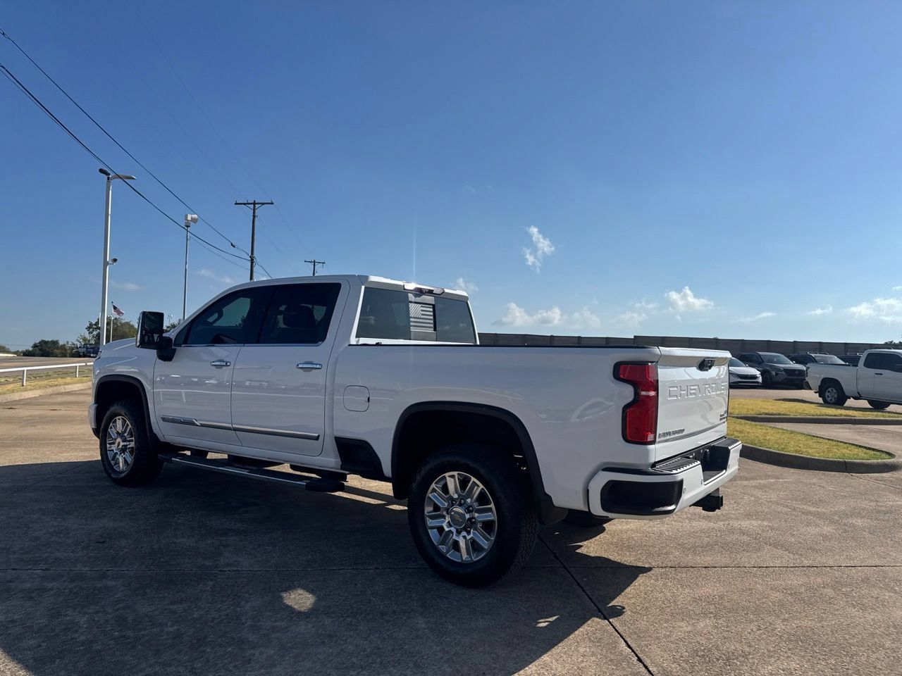 Used 2024 Chevrolet Silverado 2500 High Country w/ High Country Premium Package AWD/4WD image 16