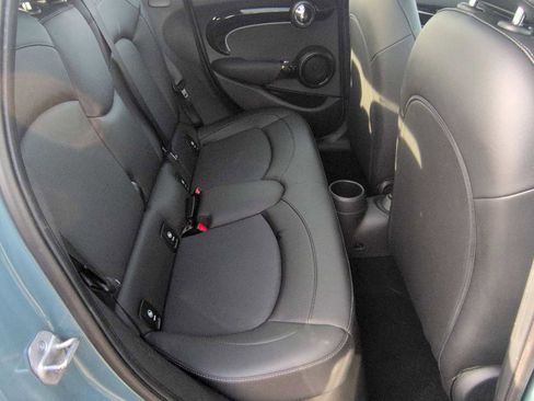 Certified 2023 MINI Cooper 4-Door Hardtop w/ Multitone Edition image 22