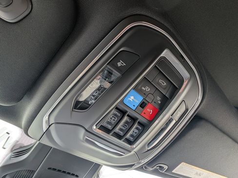 New 2026 Jeep Cherokee Overland image 33