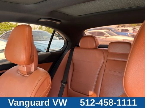 Used 2023 Mercedes-Benz C 300 Sedan image 15