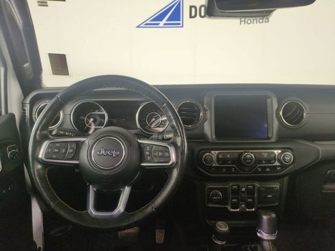 Used 2021 Jeep Wrangler Unlimited Sahara image 16