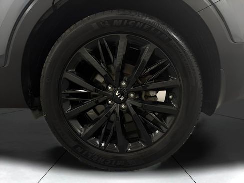 Used 2021 Kia Telluride SX w/ SX Prestige Package image 23