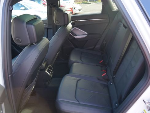 Used 2022 Audi Q3 2.0T Premium w/ Convenience Package image 19