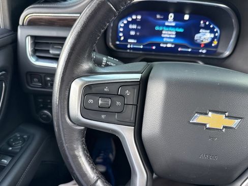 Used 2022 Chevrolet Suburban LT AWD/4WD image 71