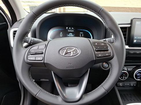 New 2026 Hyundai Venue SEL FWD image 18