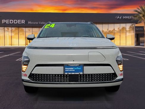 Certified 2024 Hyundai Kona Limited FWD image 3