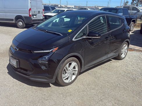 Used 2023 Chevrolet Bolt LT w/ Driver Confidence Package FWD image 1