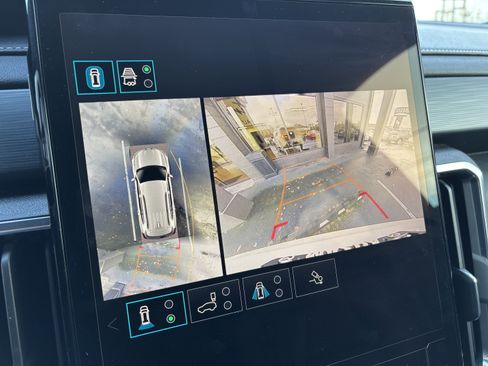 Used 2024 GMC Acadia Elevation image 34