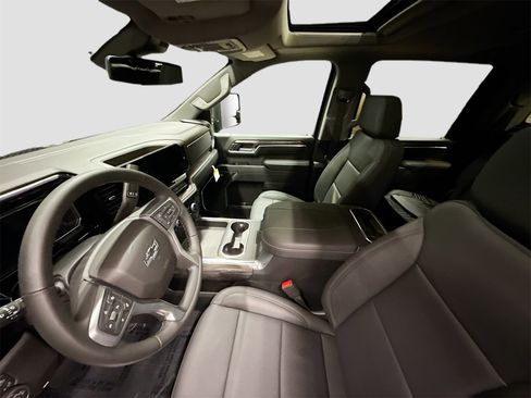 New 2026 Chevrolet Silverado 3500 LTZ w/ LTZ Plus Package image 22