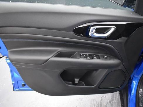 New 2026 Jeep Compass Latitude image 13