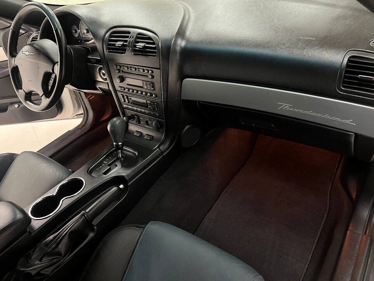 Used 2005 Ford Thunderbird RWD image 91