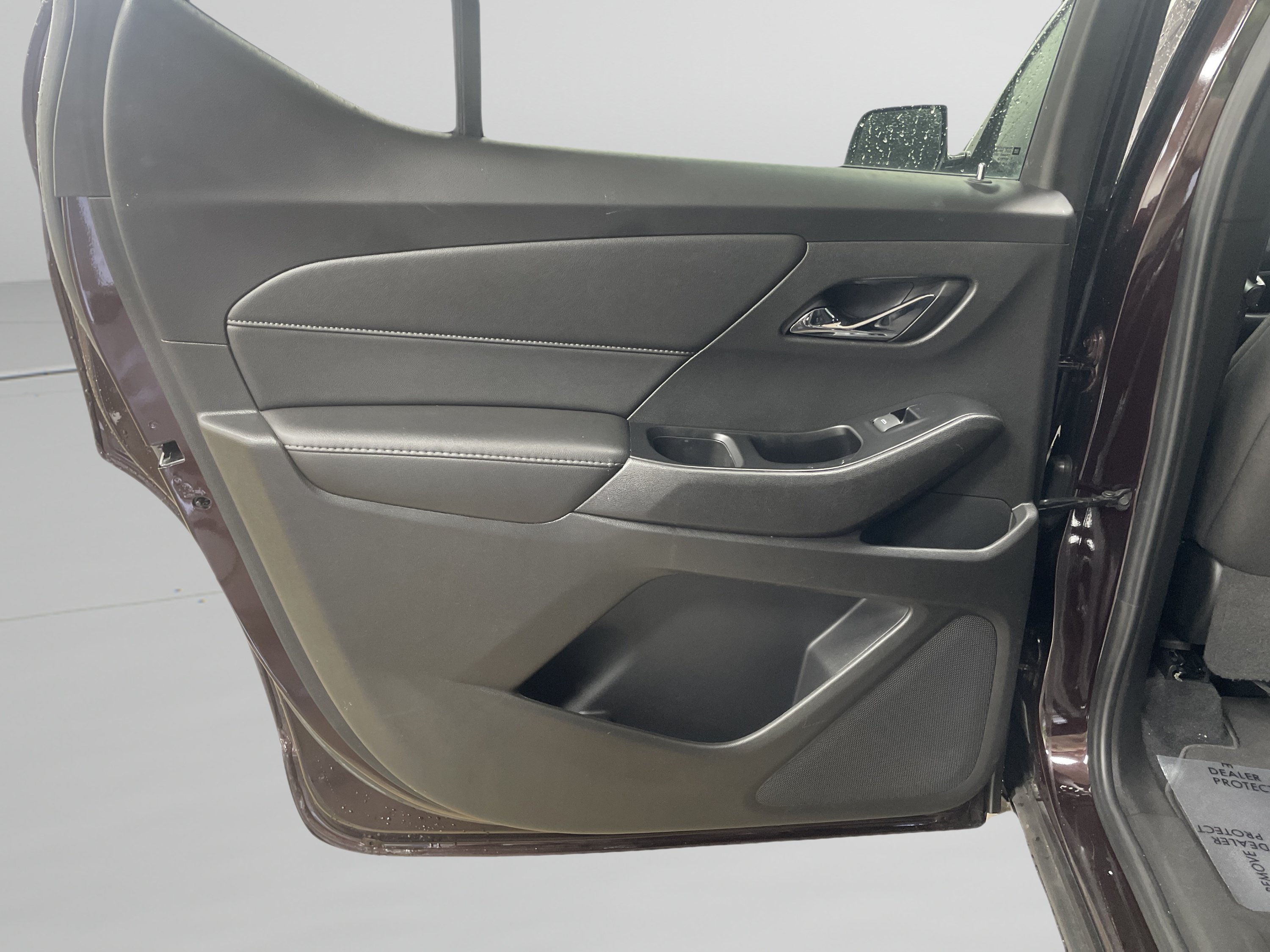 Used 2023 Chevrolet Traverse LT AWD/4WD image 9