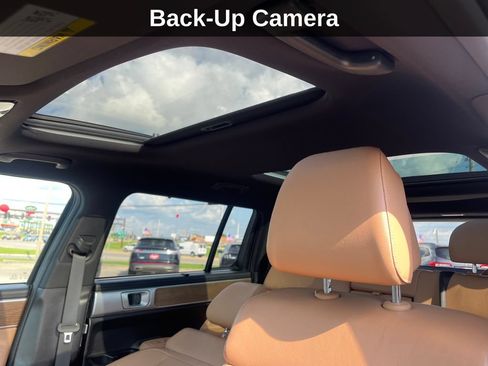 Used 2025 Hyundai Santa Fe Limited AWD/4WD image 30