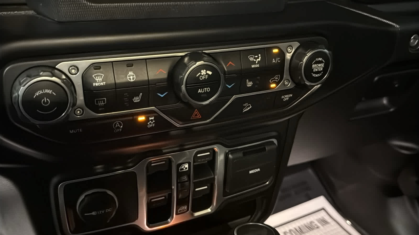 Used 2020 Jeep Wrangler Unlimited Sport AWD/4WD image 19