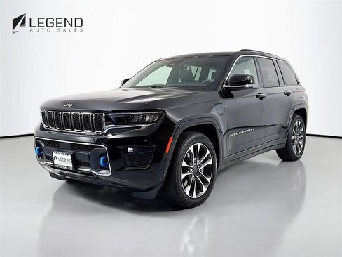 Used 2023 Jeep Grand Cherokee Overland w/ Luxury Tech Group IV AWD/4WD image 1