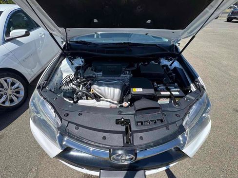 Used 2017 Toyota Camry SE FWD image 32