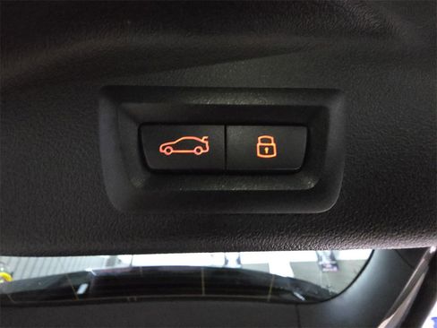 Used 2025 BMW X5 xDrive40i image 14