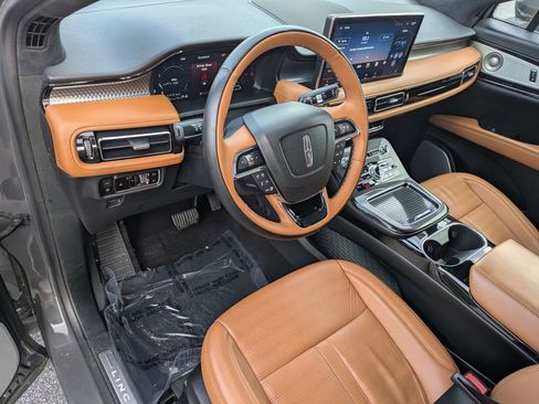 Used 2023 Lincoln Nautilus Black Label w/ Class II Trailer Tow Package image 9