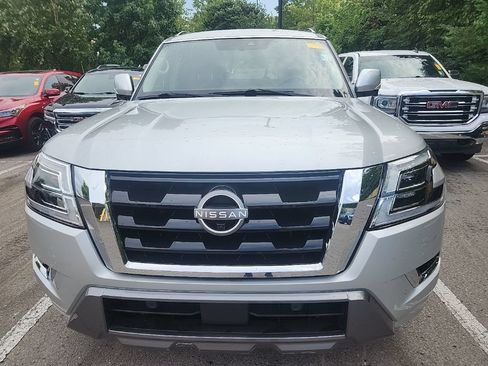 Used 2022 Nissan Armada SL RWD image 2