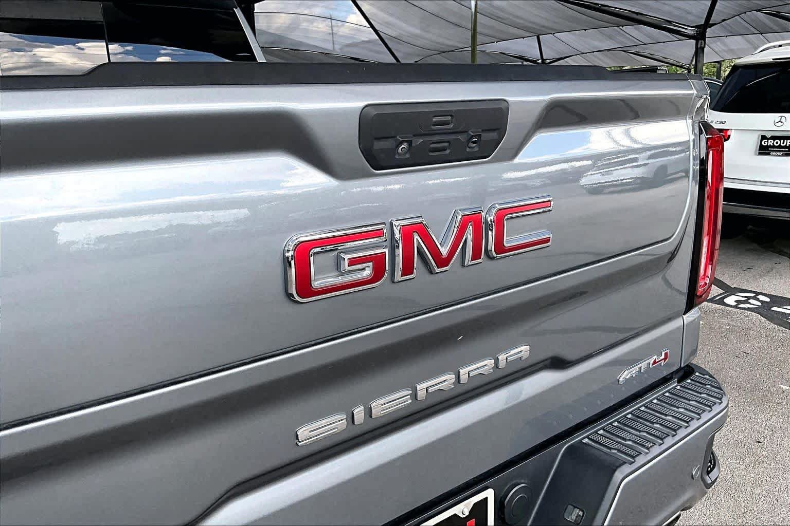 Used 2020 GMC Sierra 1500 AT4 w/ AT4 Premium Package AWD/4WD image 30