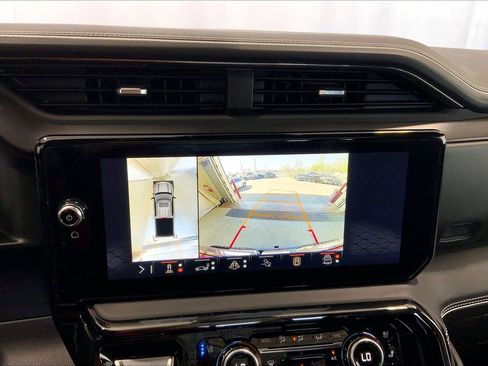 Used 2024 GMC Sierra 1500 AT4X image 24