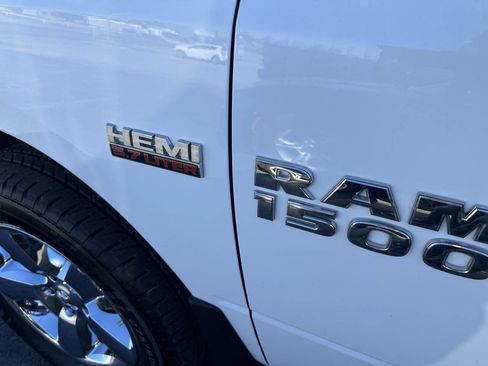 Used 2015 RAM 1500 ST w/ SXT Appearance Group image 11