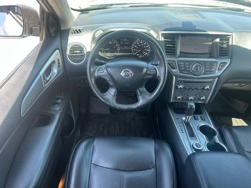 Used 2020 Nissan Pathfinder SL AWD/4WD image 30