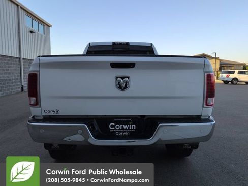 Used 2018 RAM 2500 Laramie w/ Cold Weather Group AWD/4WD image 4