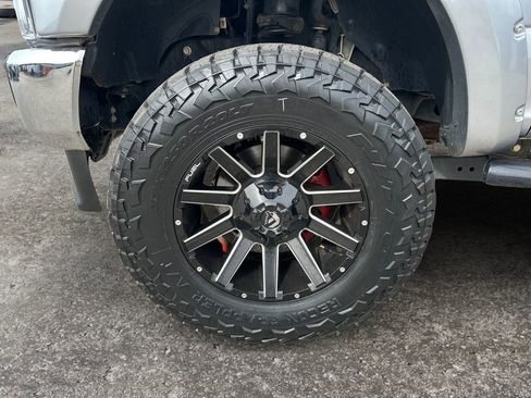 Used 2022 Ford F250 Lariat w/ Lariat Value Package image 8