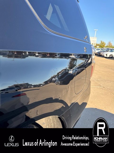 Used 2021 Chevrolet Tahoe Premier w/ Premium Package AWD/4WD image 8