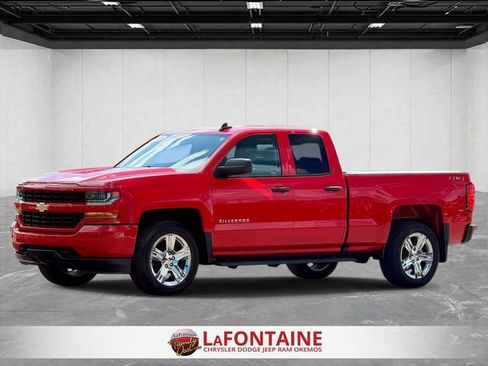 Used 2018 Chevrolet Silverado 1500 Custom w/ Custom Convenience Package AWD/4WD image 1