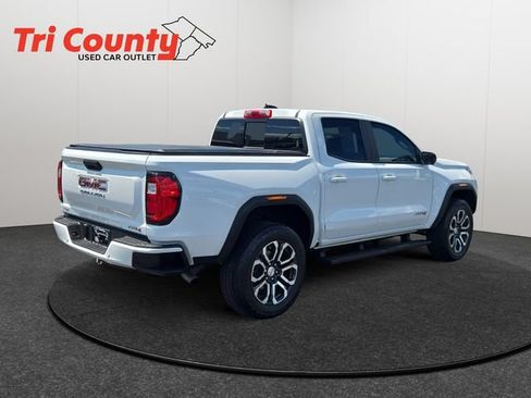 Used 2024 GMC Canyon AT4 w/ Technology Package AWD/4WD image 8