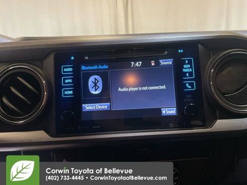 Used 2018 Toyota Tacoma TRD Sport image 21