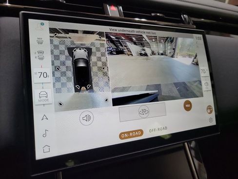 New 2026 Land Rover Range Rover Velar Dynamic SE image 19