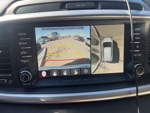 Used 2019 Kia Sorento SX w/ SX Touring Package image 10