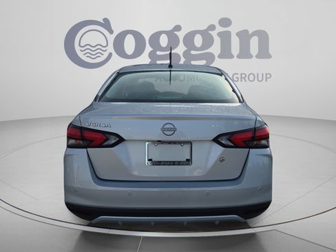 Used 2024 Nissan Versa S w/ Trunk Package FWD image 4