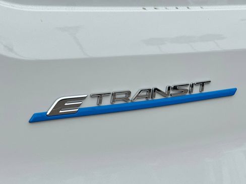 New 2025 Ford E-Transit 148 Medium Roof RWD image 21