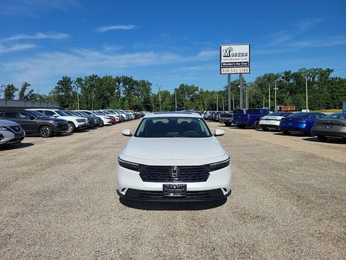 Used 2023 Honda Accord EX image 7