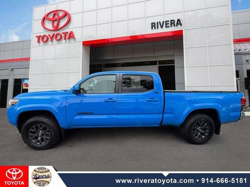 Used 2020 Toyota Tacoma SR5 AWD/4WD image 8