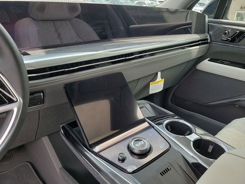 New 2025 Cadillac Escalade IQ Sport 1 w/ LPO, ONYX Package AWD/4WD image 20