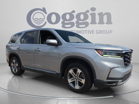 Used 2023 Honda Pilot EX-L image 7