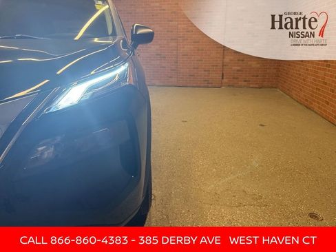 Certified 2023 Nissan Rogue S image 38